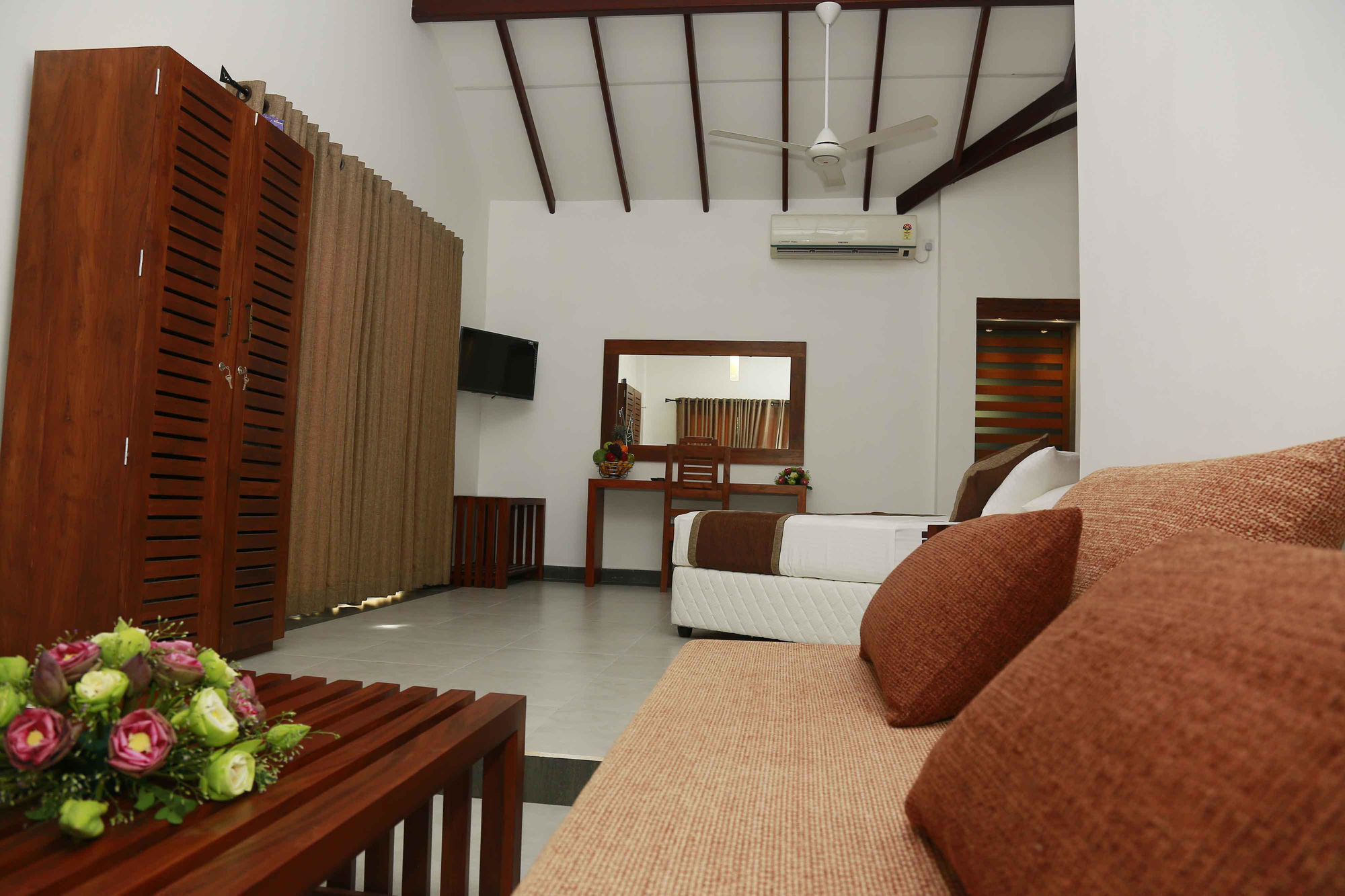 Chalet The Forest Tissamaharama